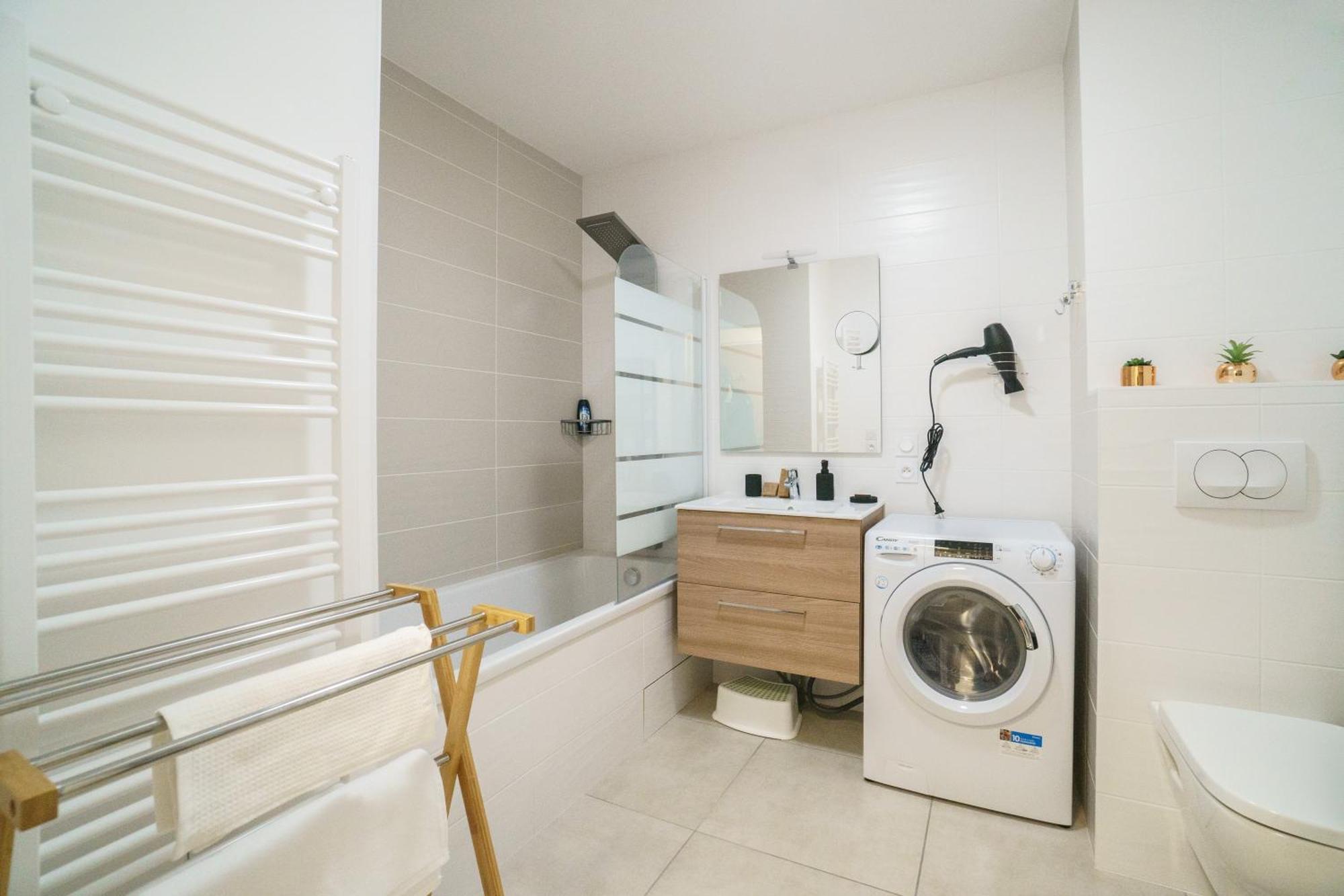 Royal Park Lake View Apartment Évian-les-Bains Dış mekan fotoğraf