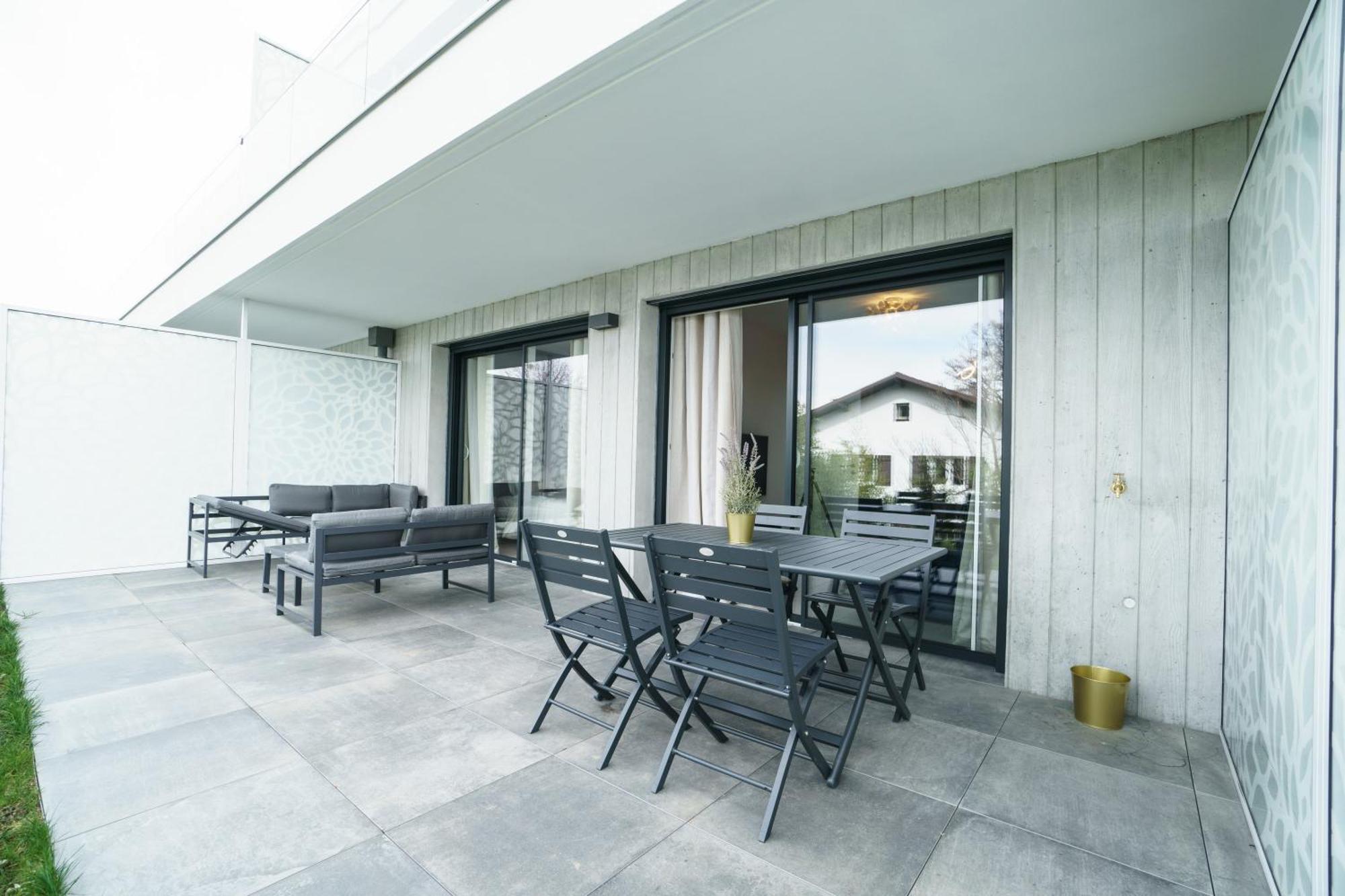 Royal Park Lake View Apartment Évian-les-Bains Dış mekan fotoğraf