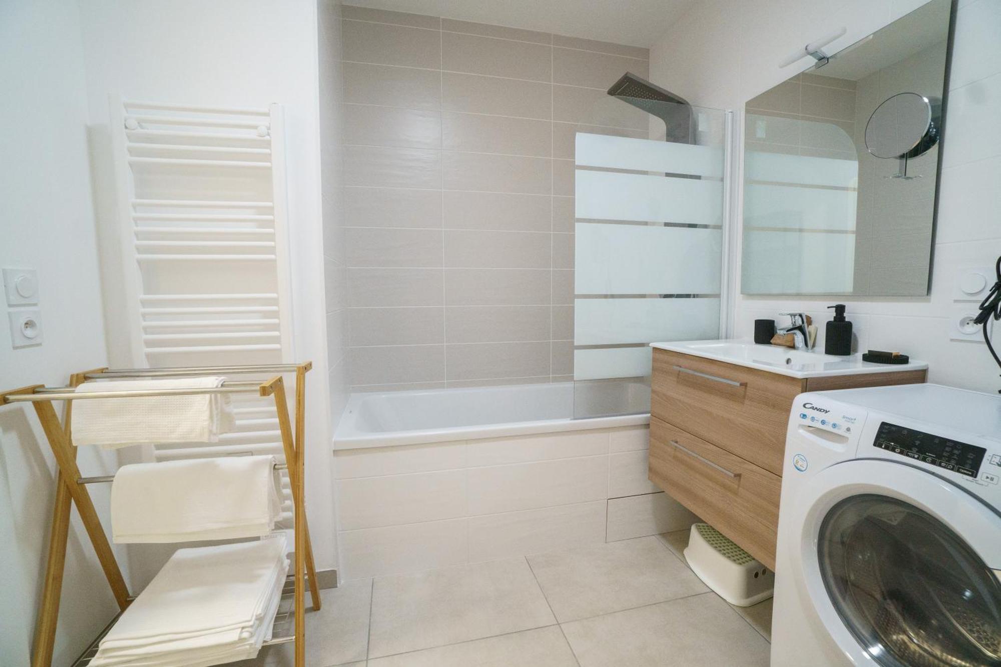 Royal Park Lake View Apartment Évian-les-Bains Dış mekan fotoğraf