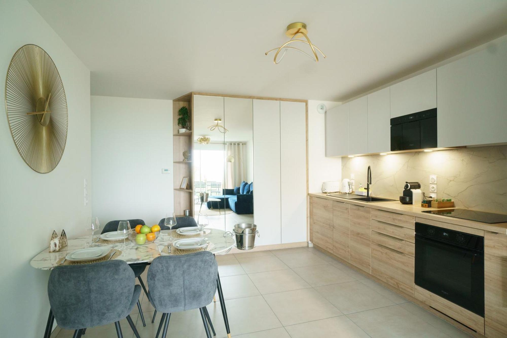 Royal Park Lake View Apartment Évian-les-Bains Dış mekan fotoğraf